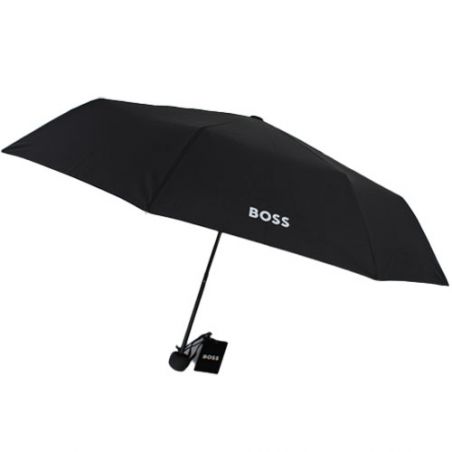 Choisir un parapluie pour un homme