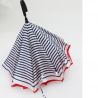 Parapluie inversé rouge rayé marine
