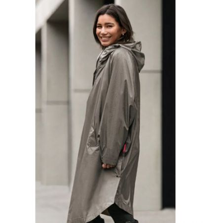 Poncho anti pluie couleur ficelle pour femme