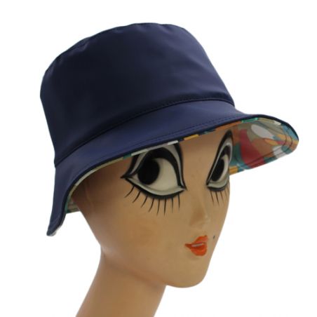 Chapeau de pluie bleu revers motif floral