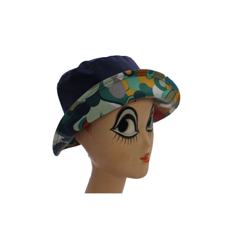 Chapeau de pluie bleu revers motif floral