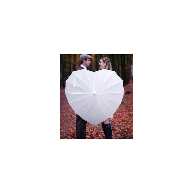 Parapluie en forme de cœur blanc