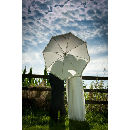 Parapluie de mariée blanc cassé