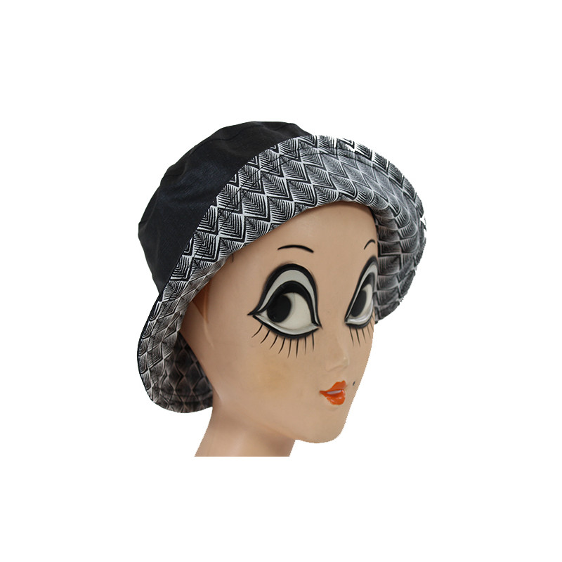 Chapeau de pluie noir revers motif chevrons