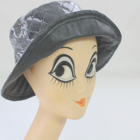 Chapeau de pluie femme motif tartan noir